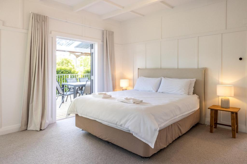 miami one one, Waiheke Island